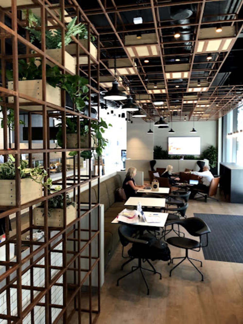 Dellhonen East London