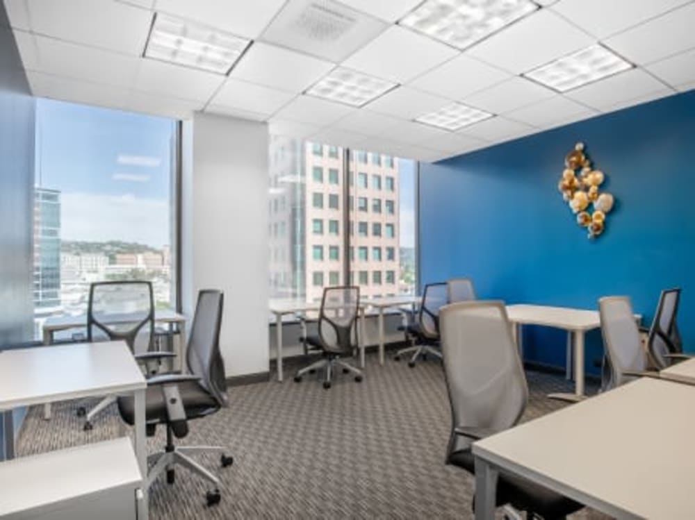 Regus Oppenheimer Tower
