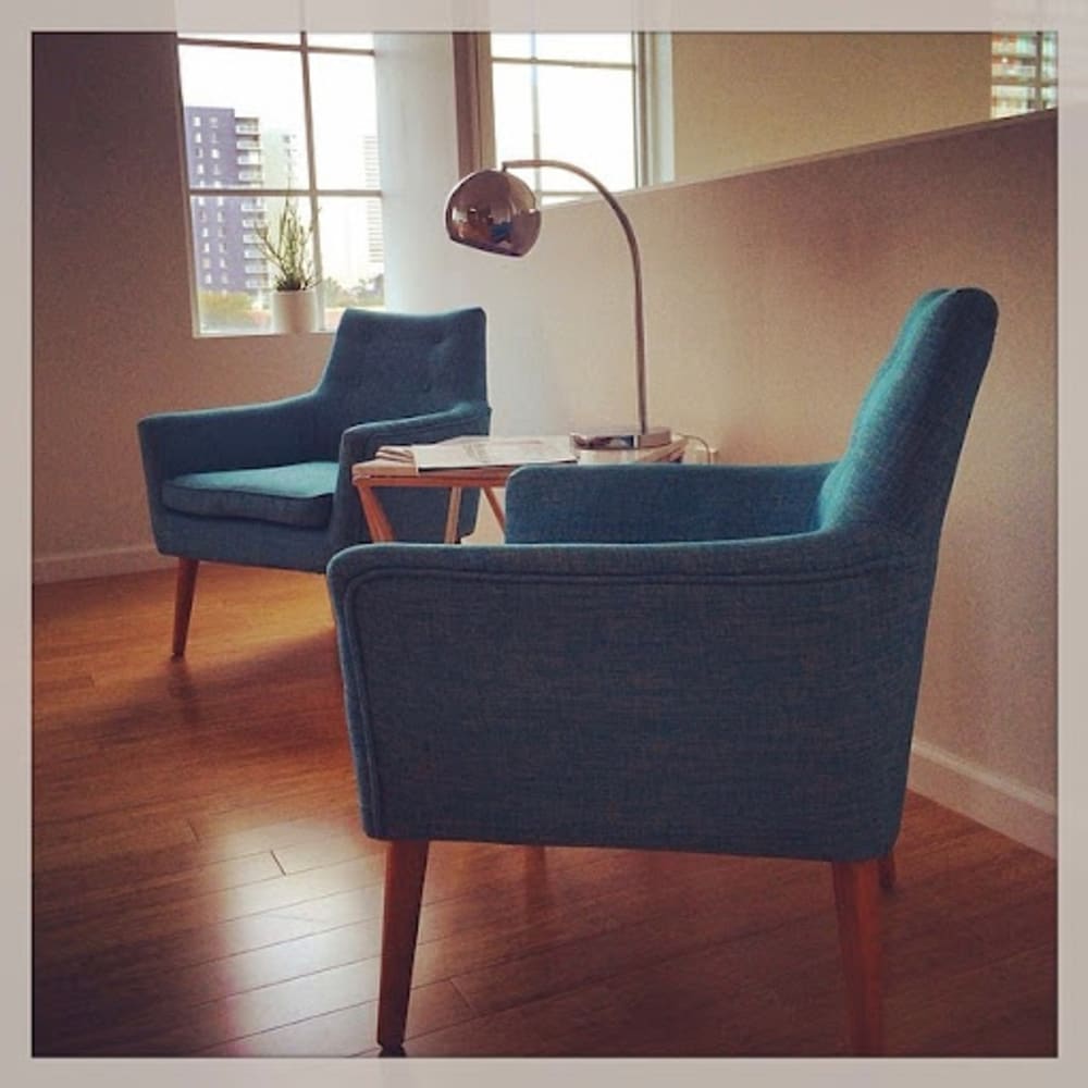 SkyeStudios Miami Ave 400