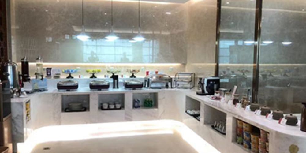 Plaza Premium Lounge China Southern First/Business Class Lounge Zhengzhou