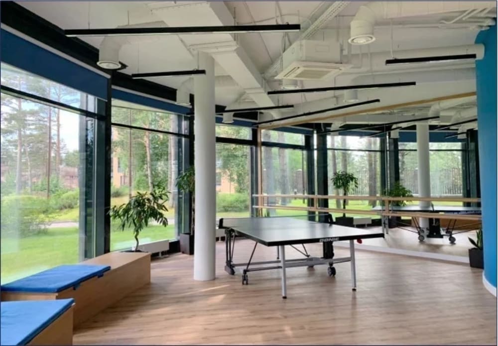 Мы-соседи-Customs Road