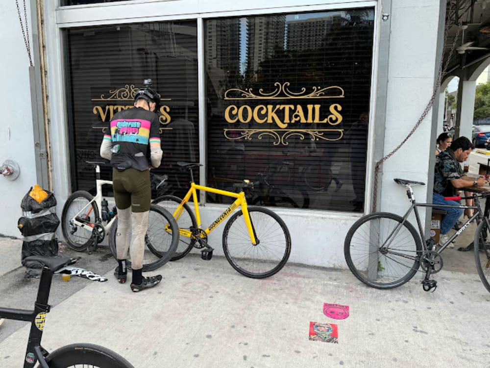 SkyeStudios Miami Ave 400