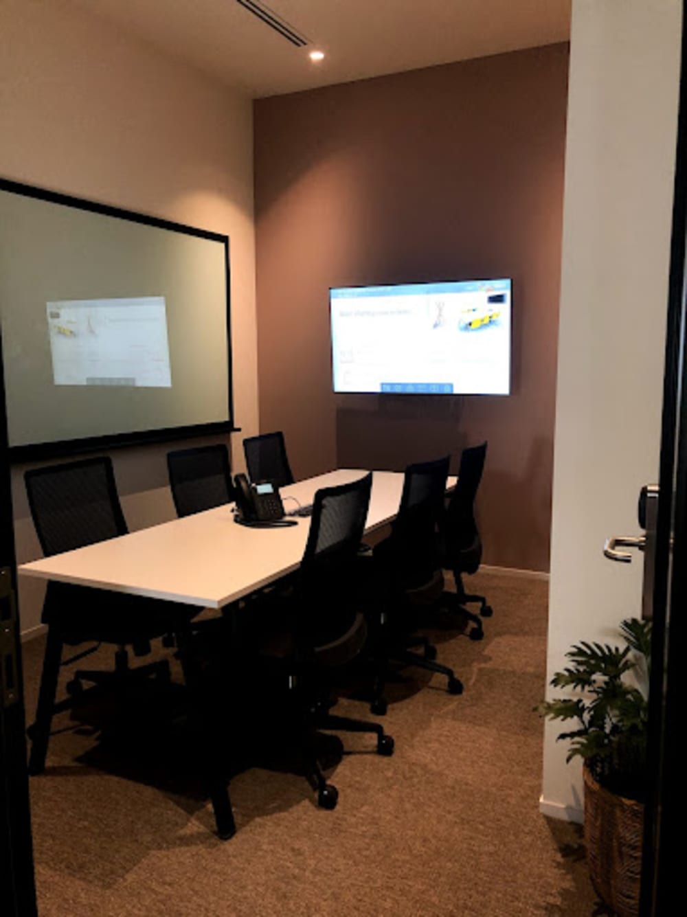 Spaces Phahon 19 Bangkok