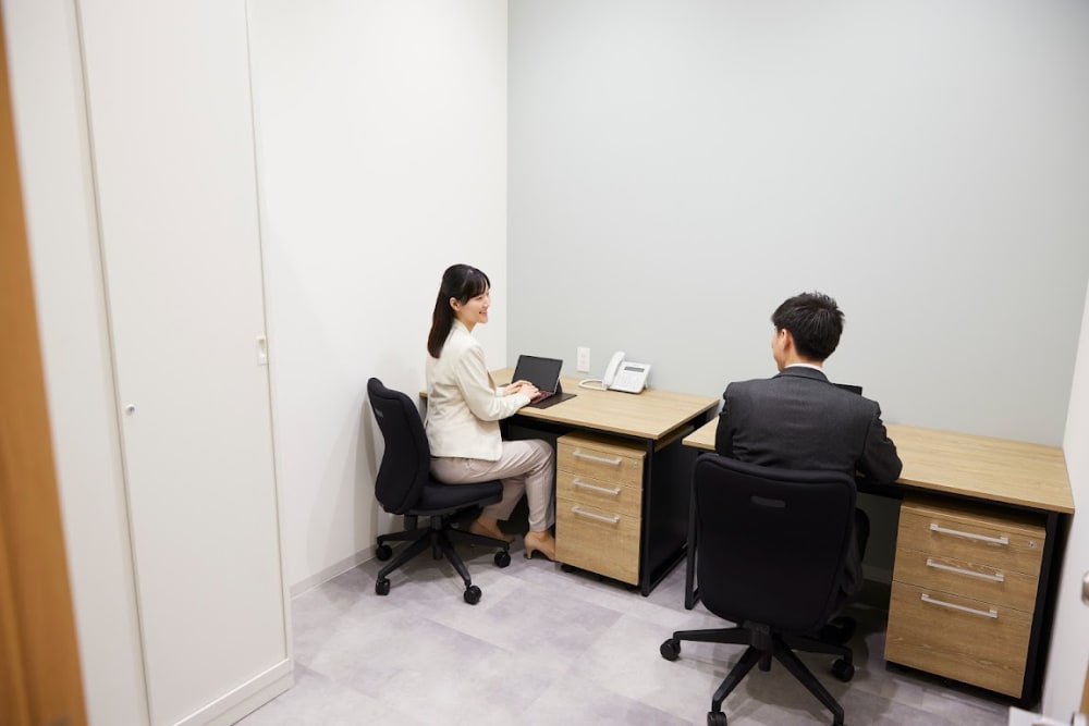 Rental Office SYNTH Kitahama