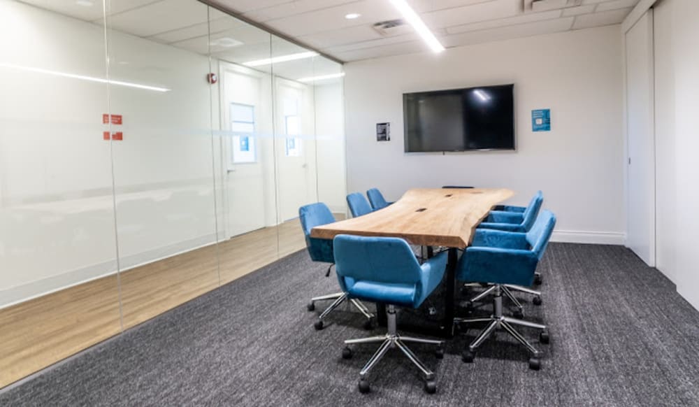 Workhaus 180 Dundas St- Toronto