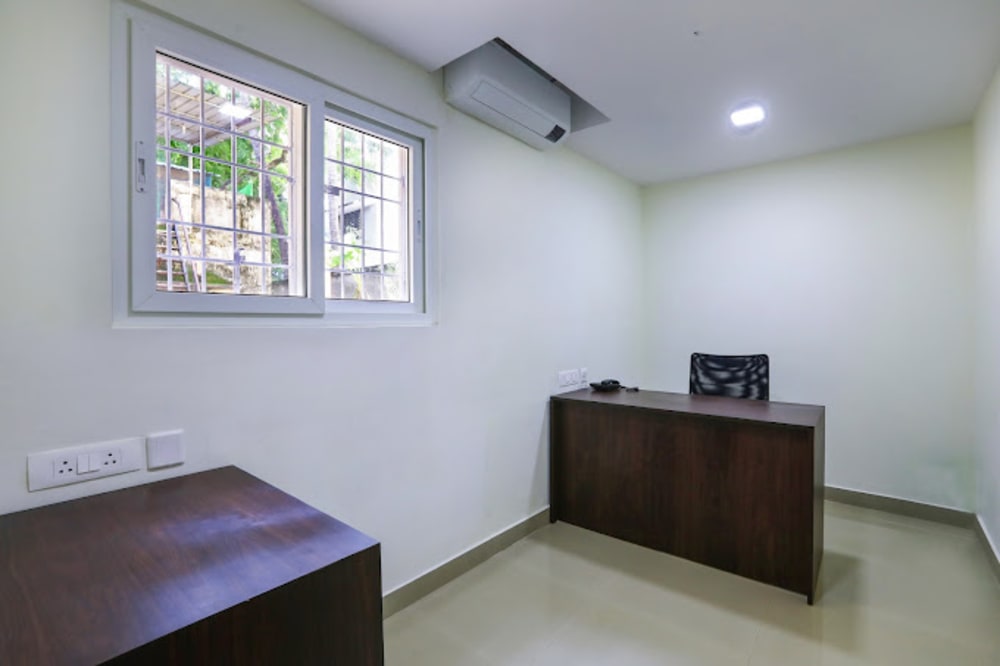 Square Space Business Centre