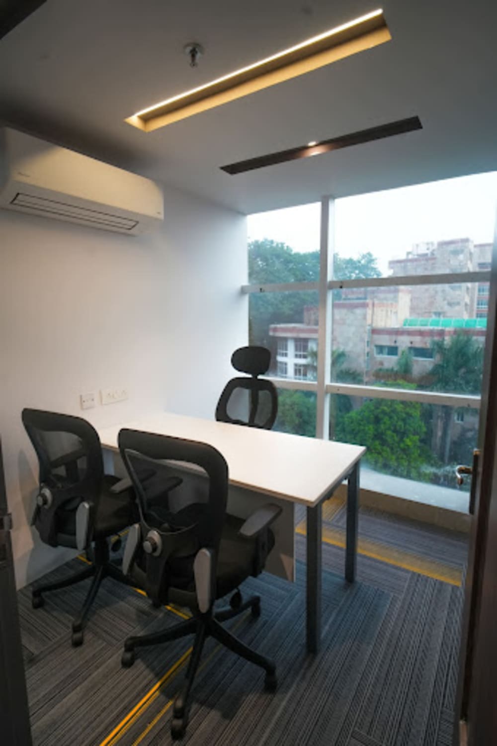 NEOHUB Bhavya Tower- Lucknow