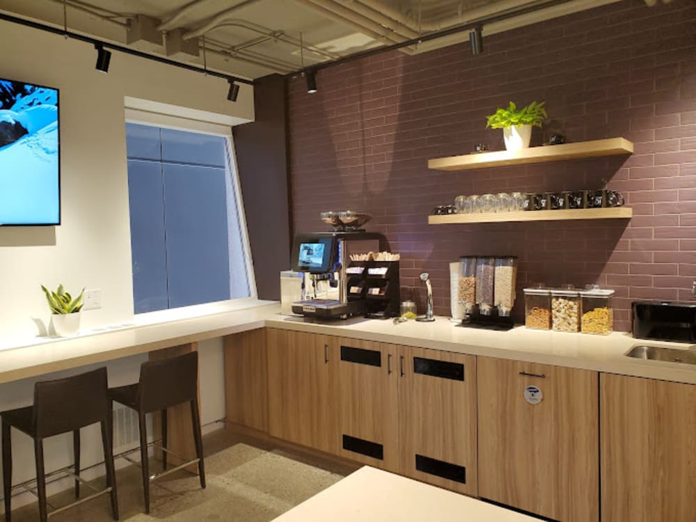 iQ Offices- Queen St