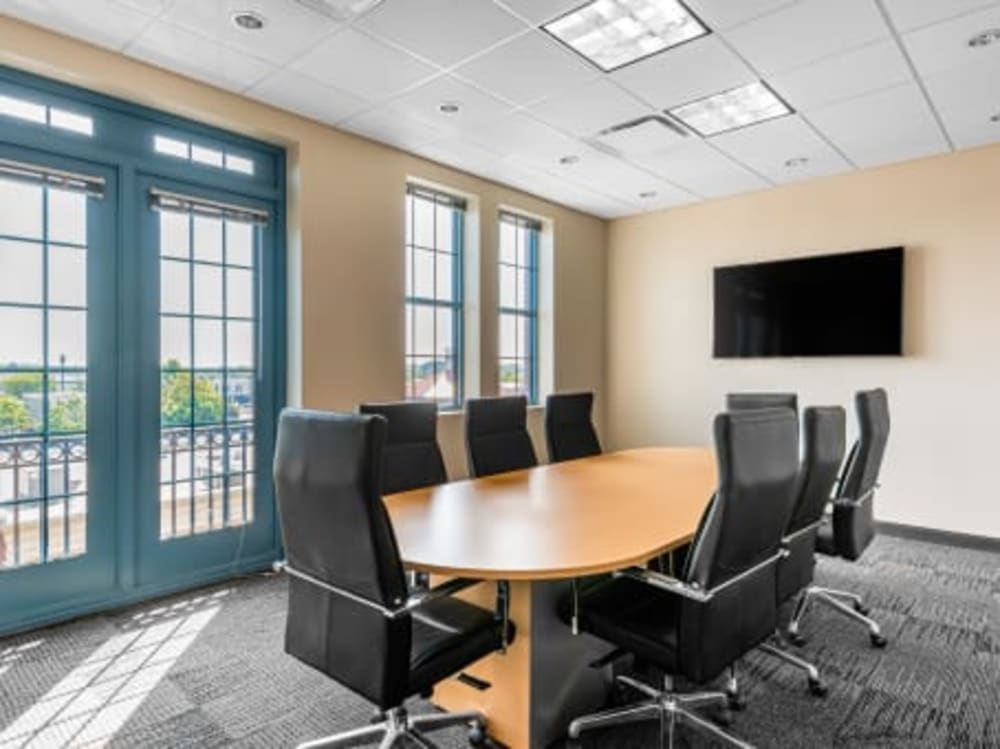 Regus - Hampton Peninsula Town Center