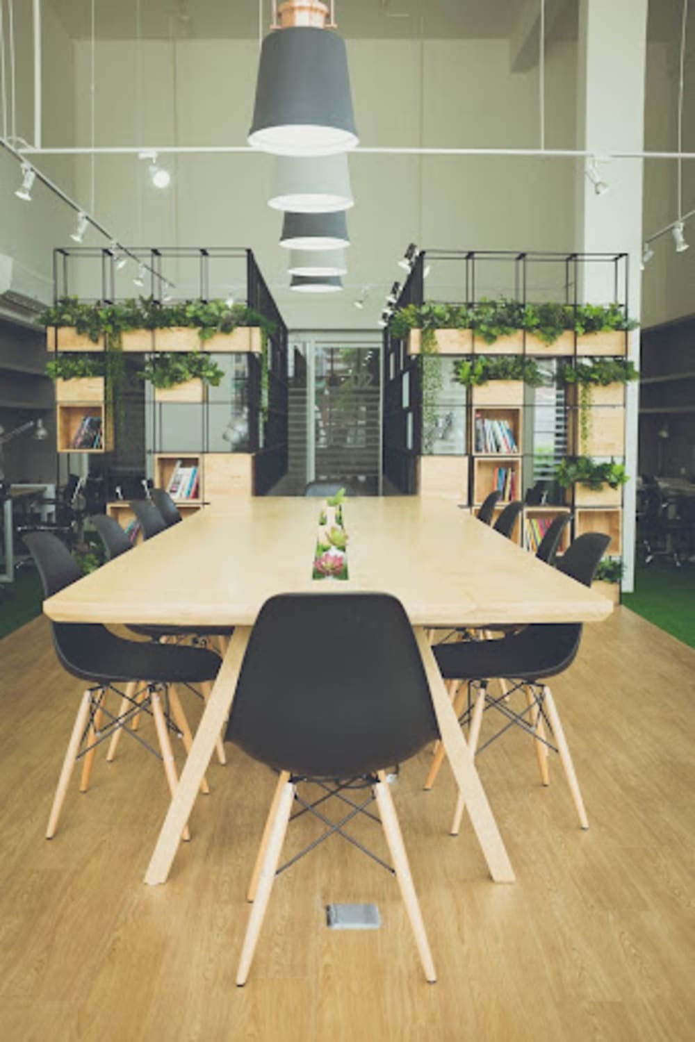 Bright Desk Udom Suk Bangkok