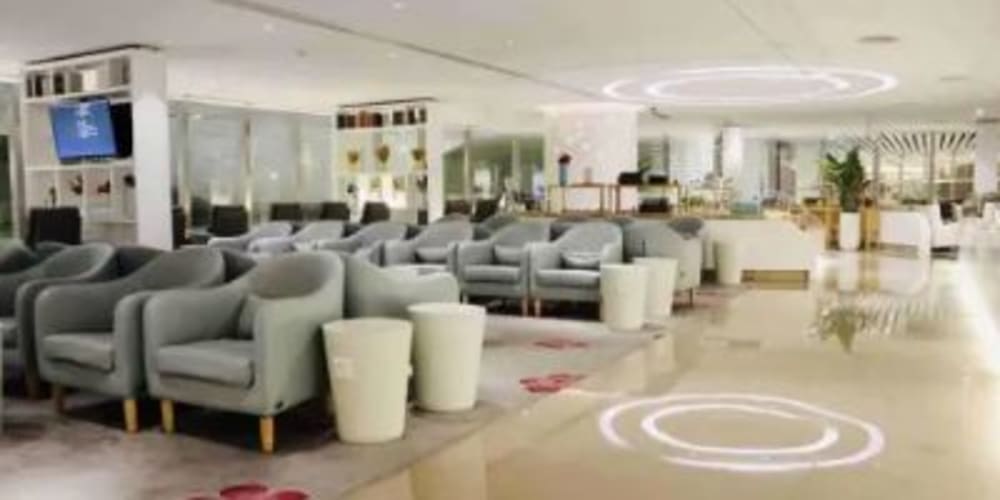 Plaza Premium Lounge Southern Skypearl Lounge International Departures Terminal 2