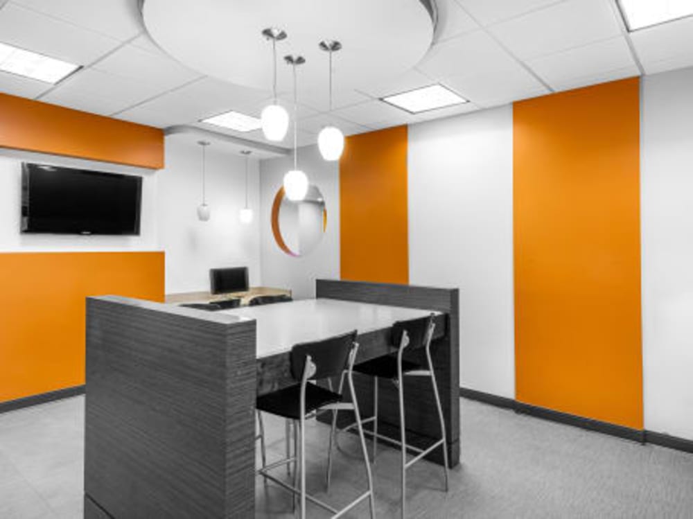 Regus - Hampton Peninsula Town Center