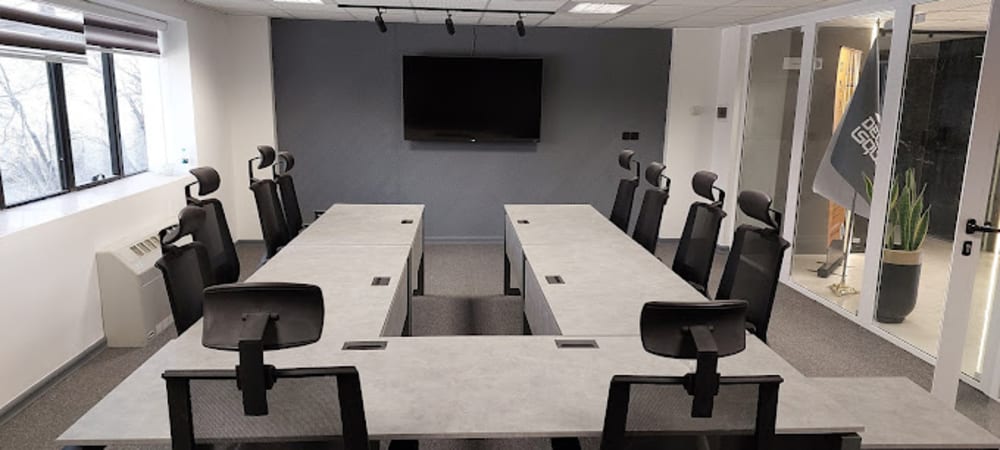 Triangle Shared Workspace-Isfahan