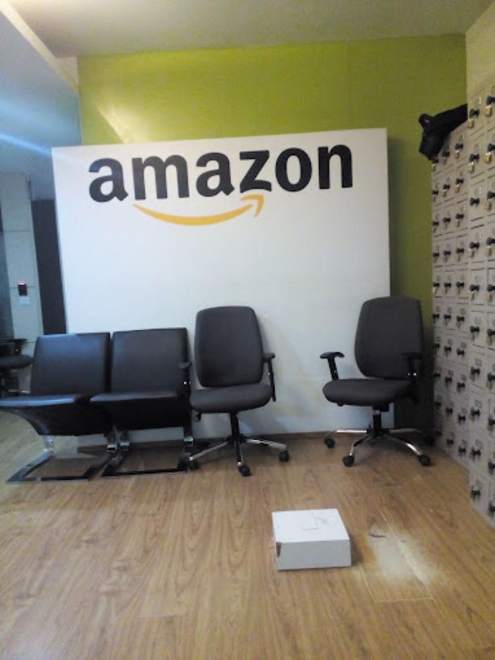 Office Space MOH- Noida