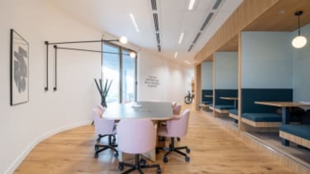 Regus Signature Jakarta Menara