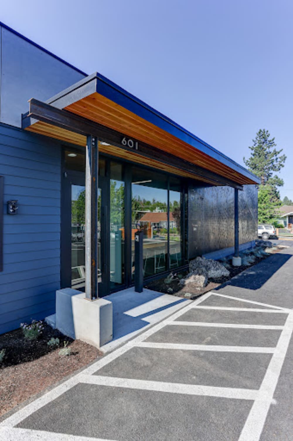 Harmon West  601 NW Harmon Blvd