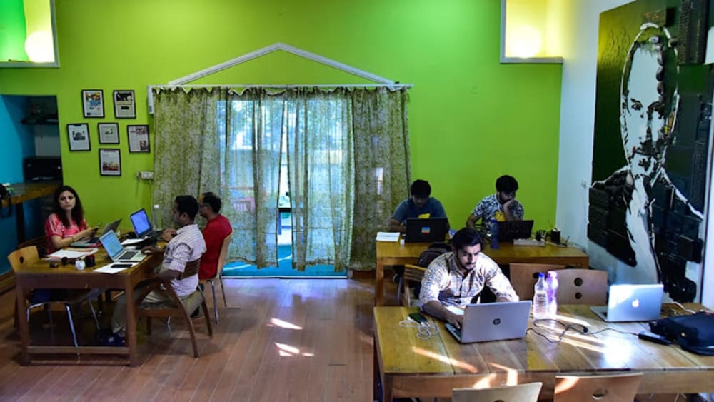 Springhouse Coworking SHGU004