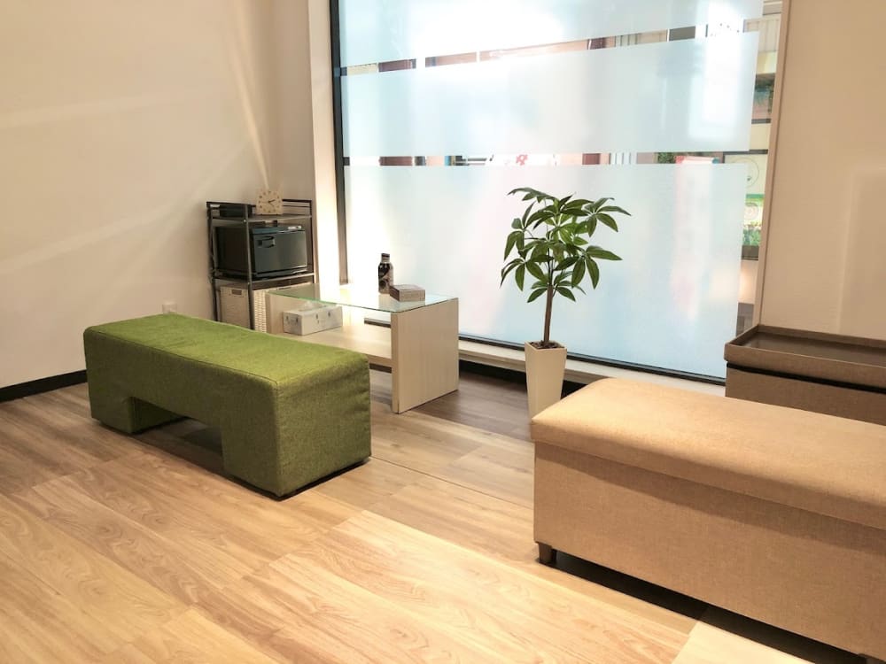 Share Saloon & Rental space