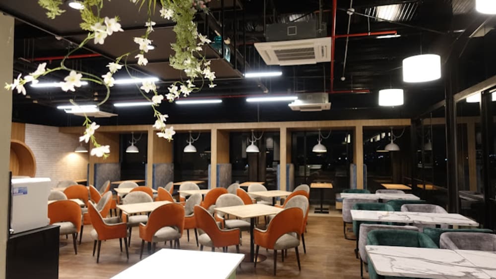 Almaden Towers-Ranaviru Lanka