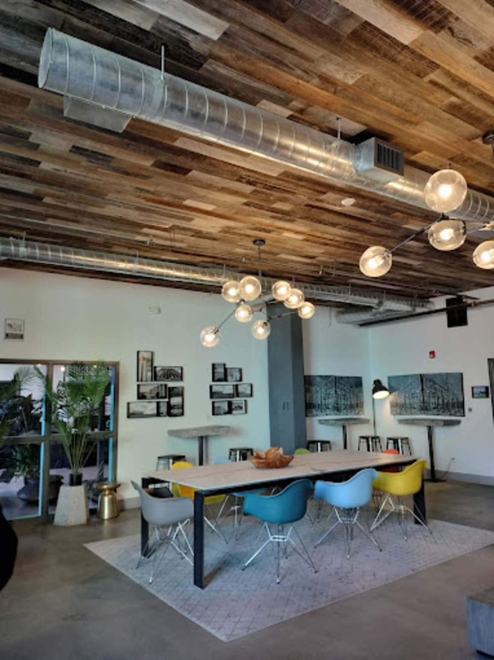 ArtHaus Studios Mountain