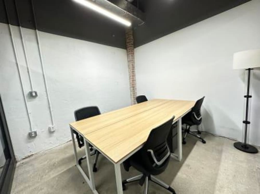 Regus 25th St 1st floor Miami