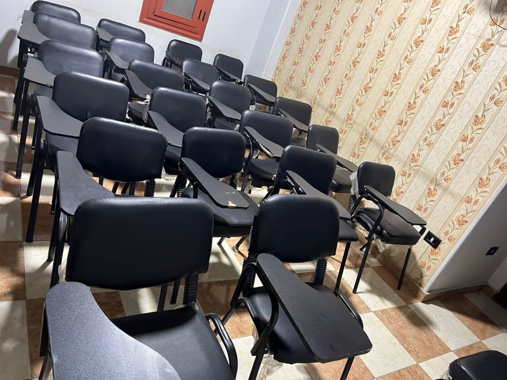 https://www.tiktok.com/@sarrahcoworkingspace?_r=1&