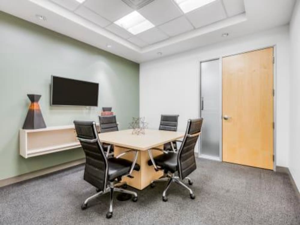 Regus Bentonville Plaza