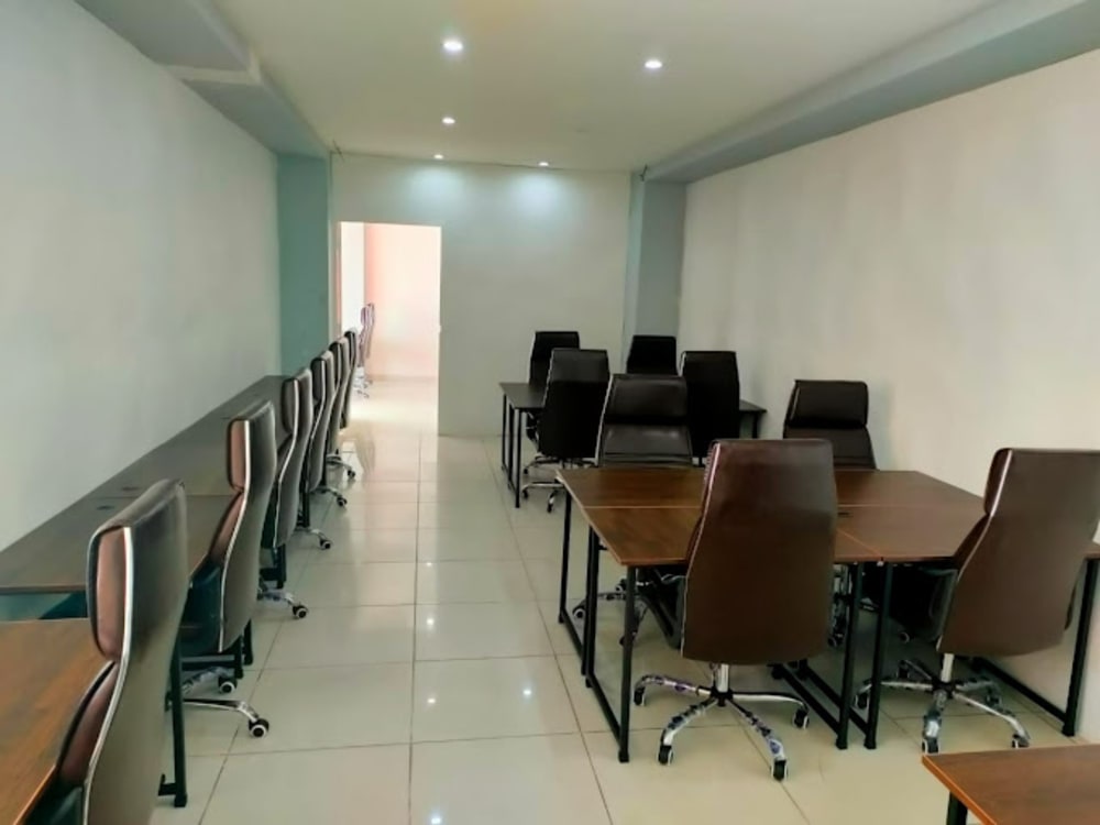Sharing Desk Coworking Lahore