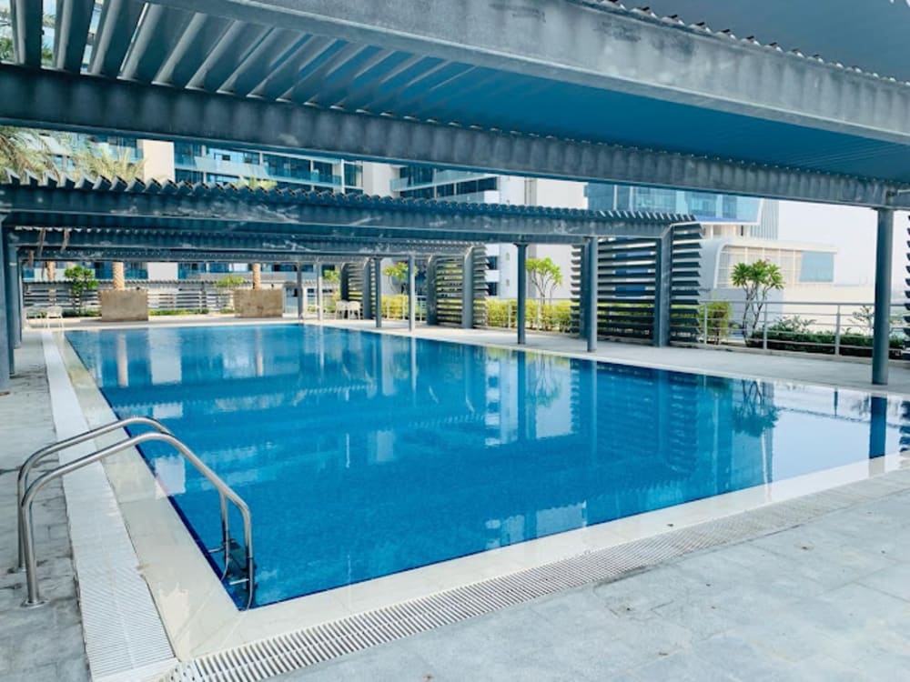 AL EKHTYAR AL MUMAYZ BUSINESS CENTER