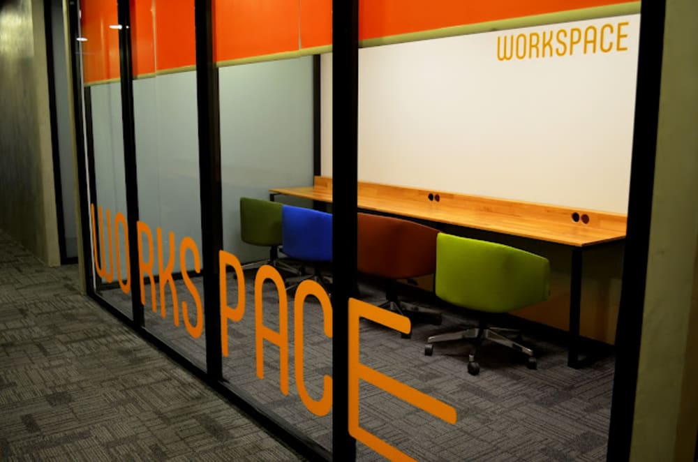 Plaza Cubes Via Flat