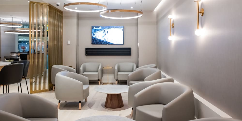 Plaza Premium Lounge US Departures