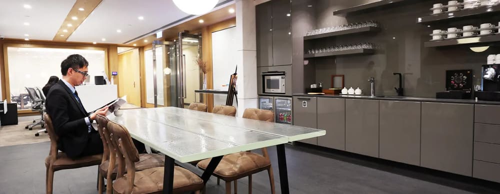 The Hong Kong Club Building