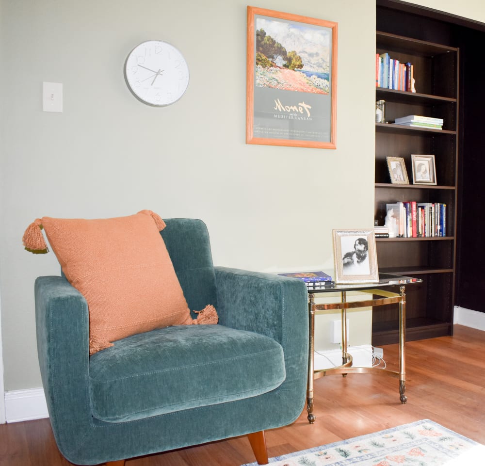 Middleground Mental Health Collective LLC