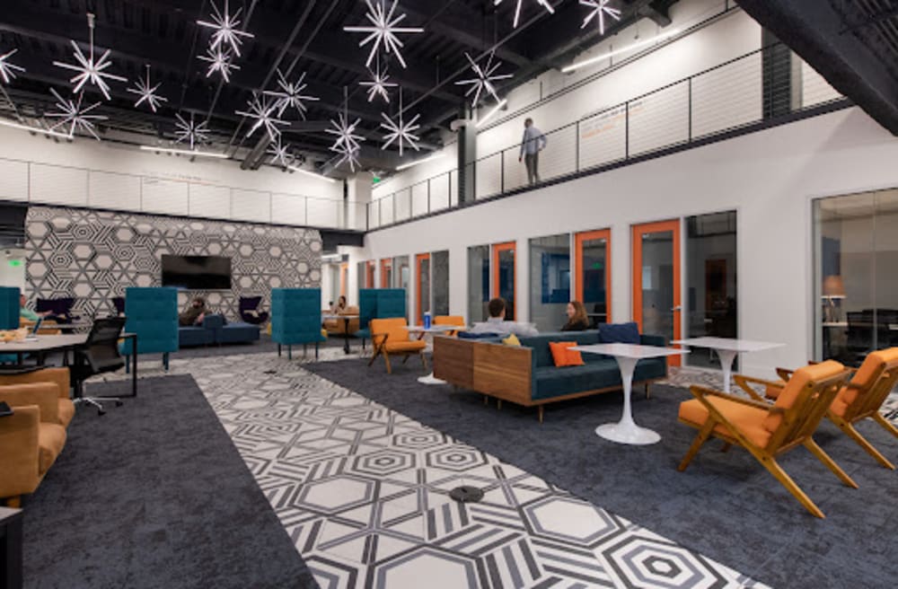 Expansive 16th Street