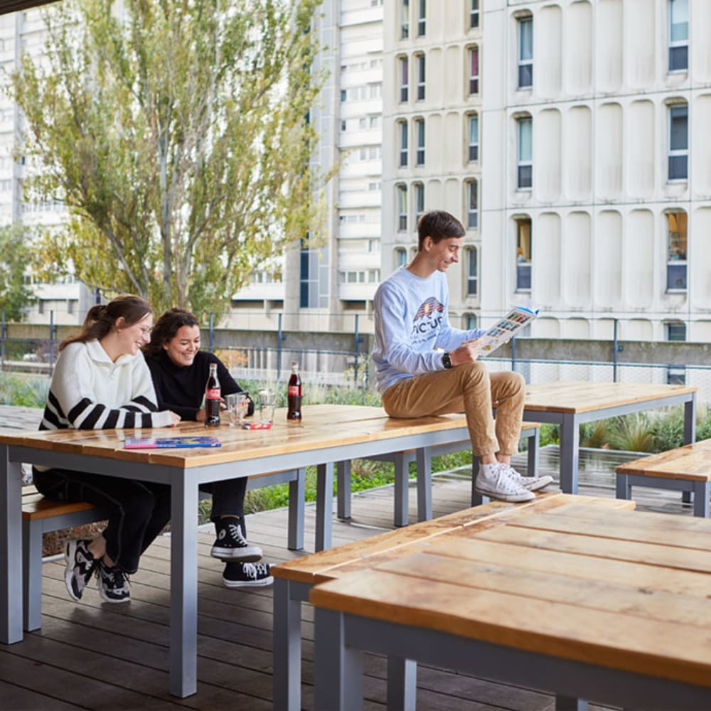 Digital Village Paris