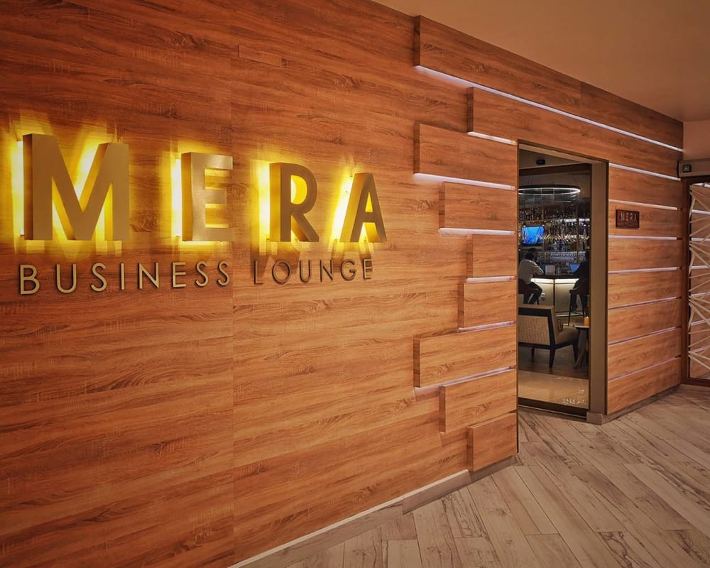 Plaza Premium Lounge MERA Business Lounge Domestic Terminal 4