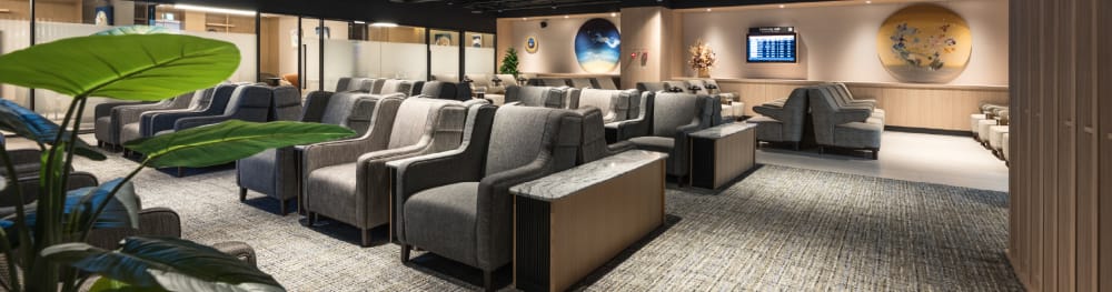 Plaza Premium Lounge International Departures Terminal 1