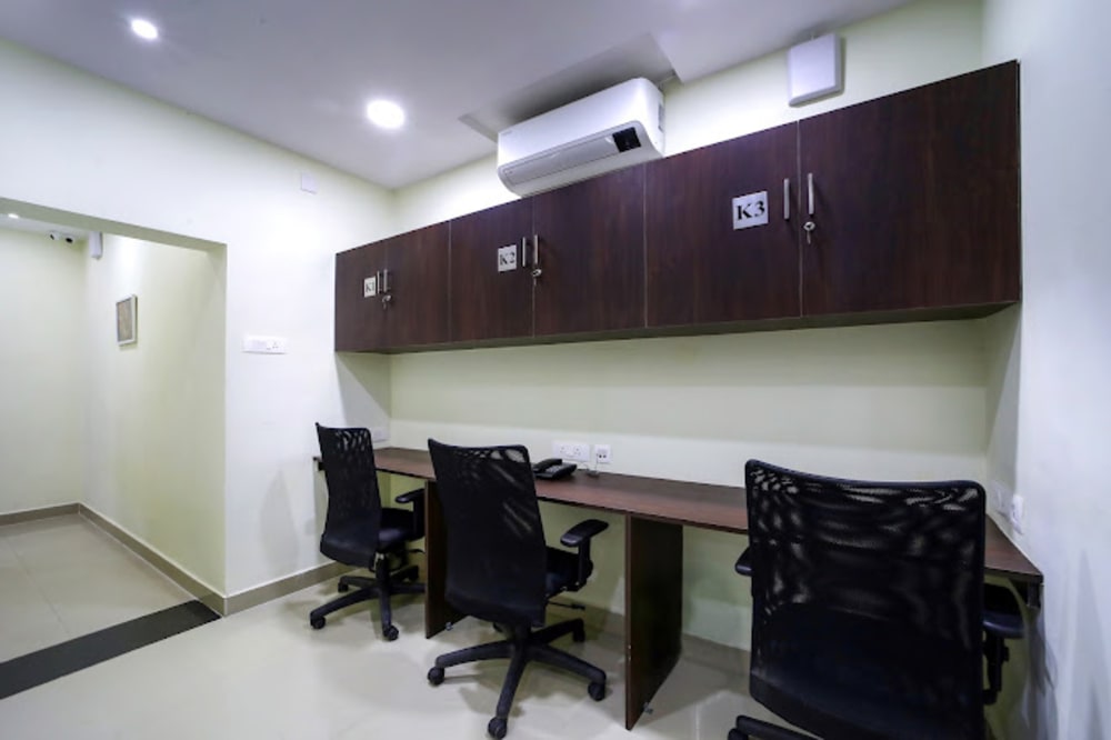 Square Space Business Centre