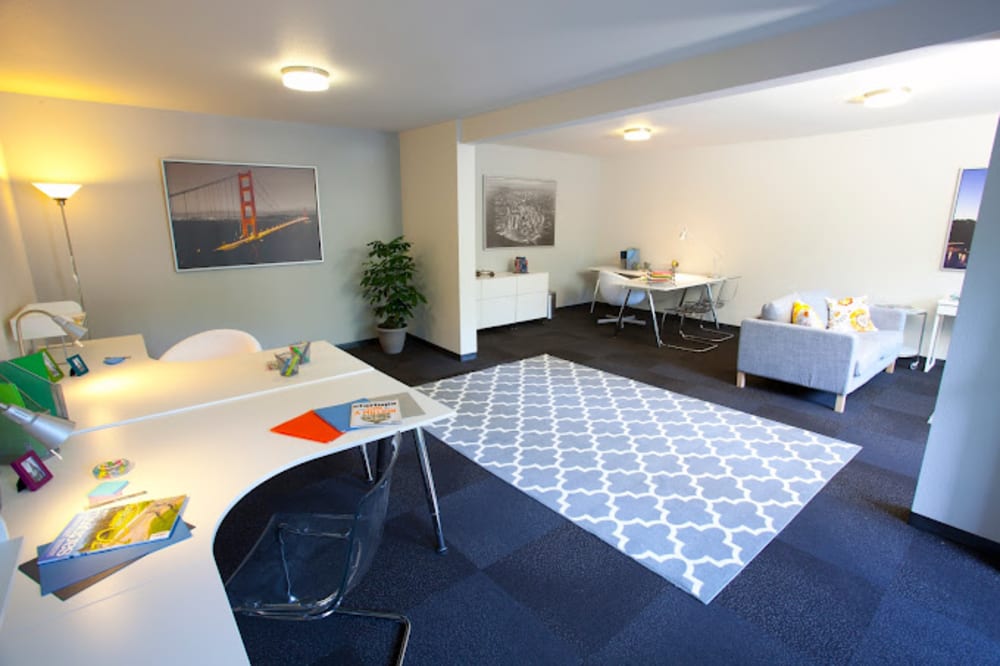 The Offices at Retro Lodge