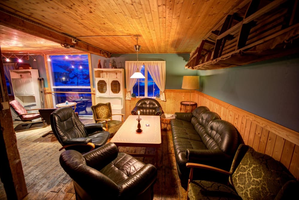 Arctic Day & Night Co-working