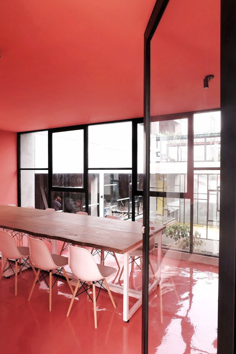 LoopHaus Jakarta Jalan Cilandak