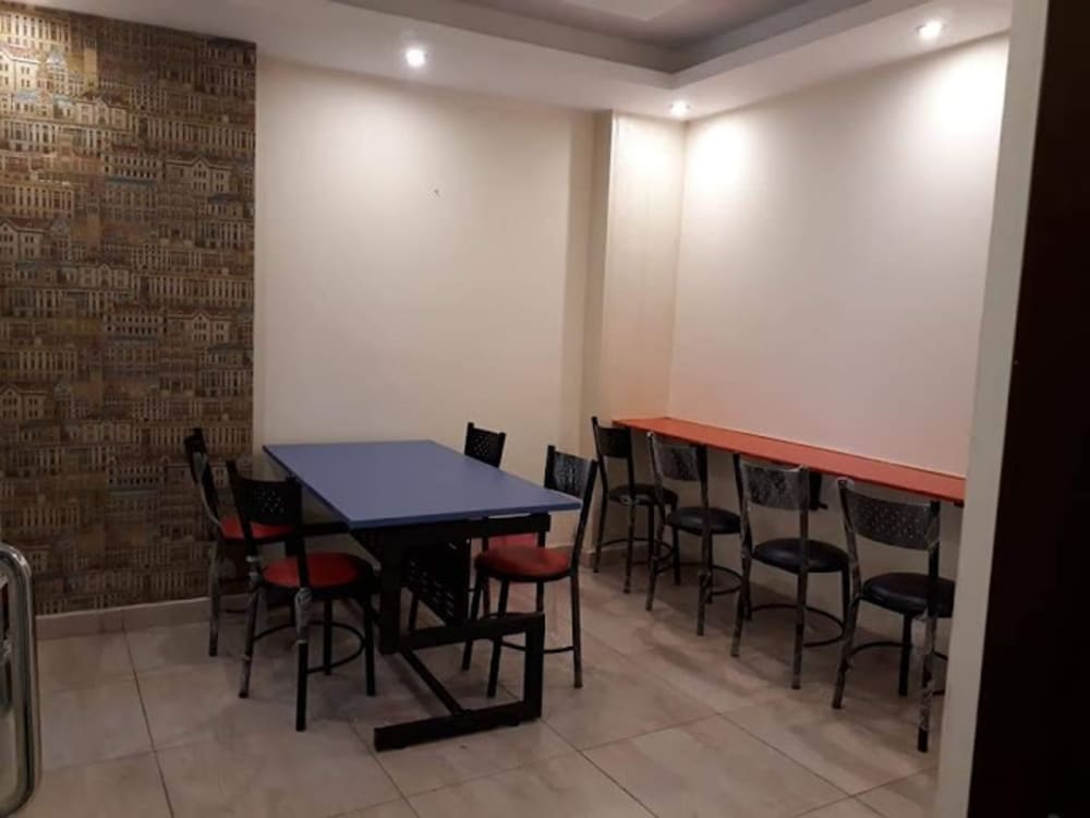 Uturn work space Alexandria