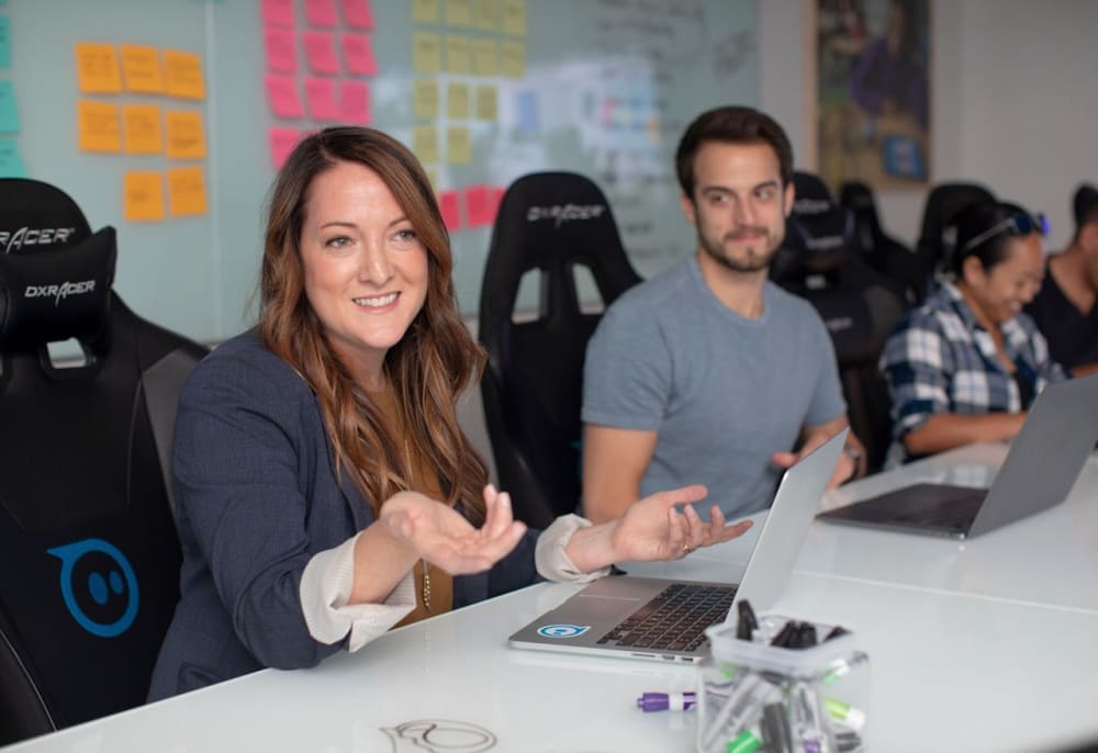 Luxes Coworking & Business