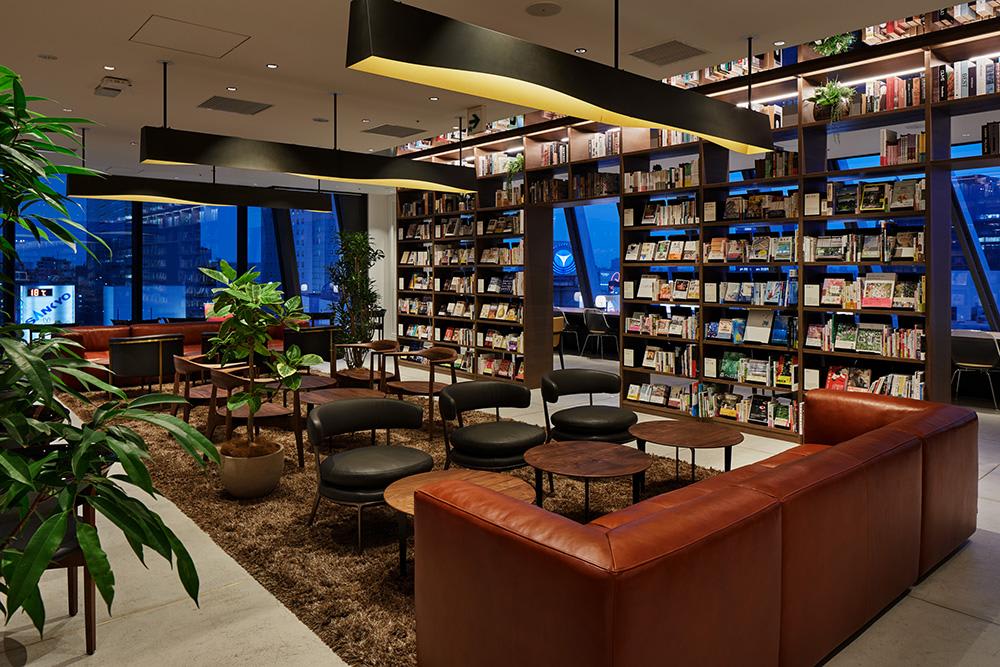 SHARE LOUNGE TSUTAYA BOOKSTORE