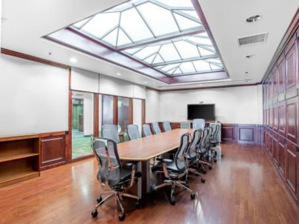 Regus Country Club Plaza