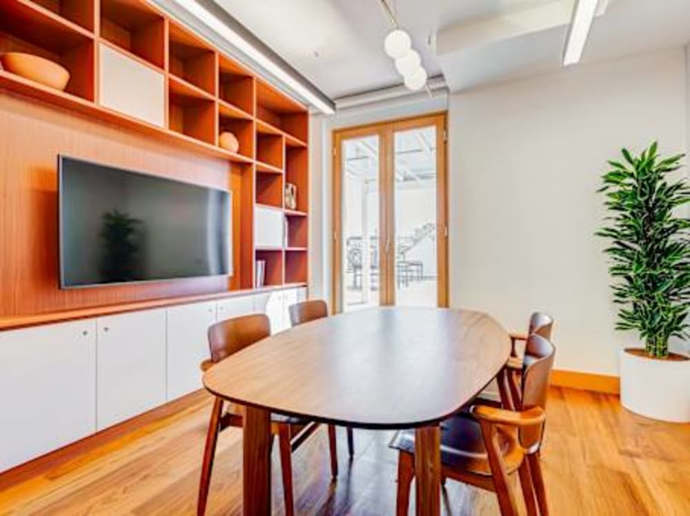 Signature by Regus Tritone- Rome