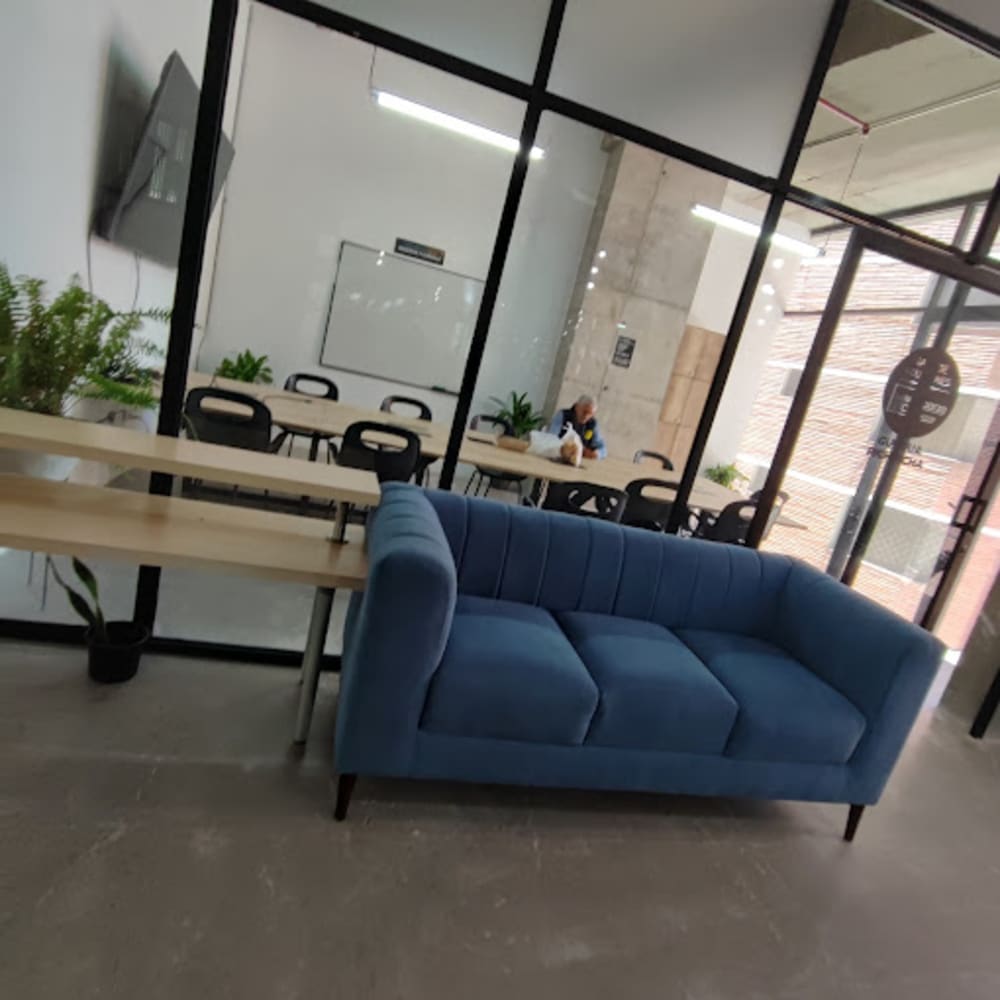 IMPAQTO Coworking La Carolina