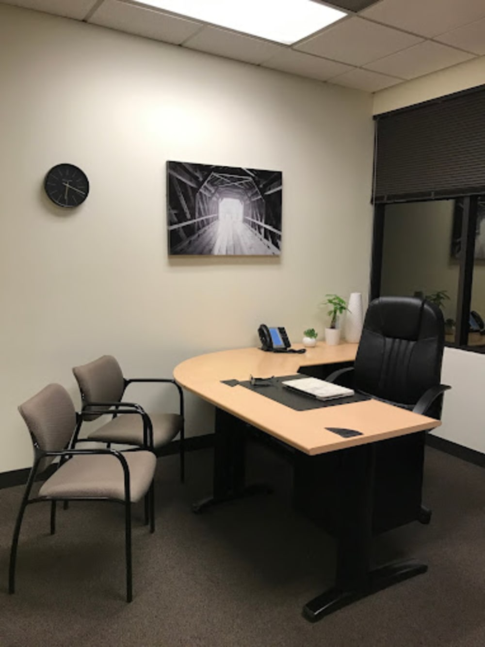 Intelligent Office Walnut