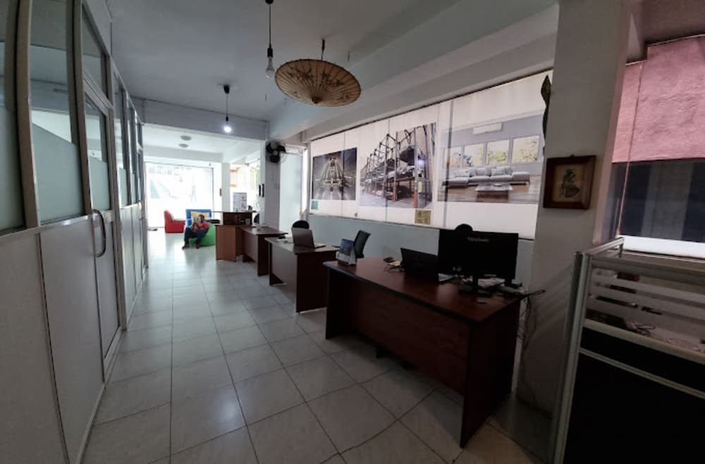 Mount Lavinia Business- Lavinia