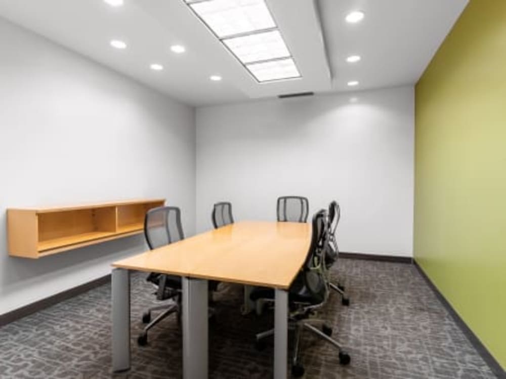 Regus Carnegie Center